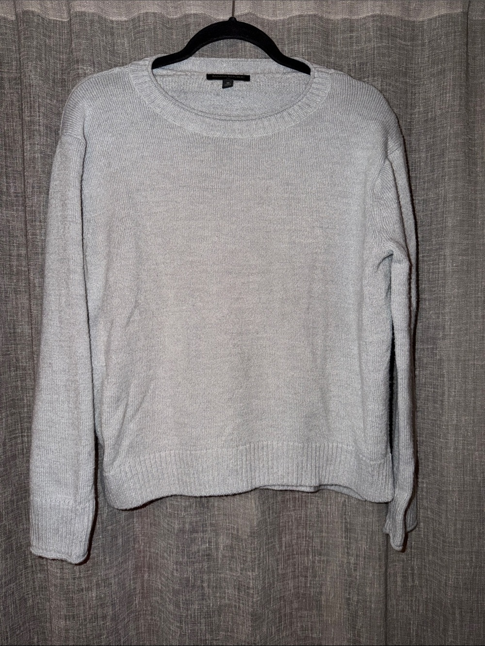 Banana Republic Light Gray Crewneck Sweater